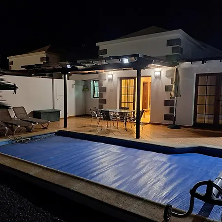 De La Paz Villa *