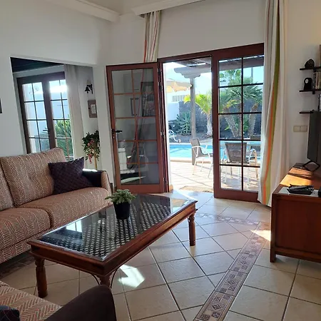 De La Paz Villa Playa Blanca (Lanzarote)
